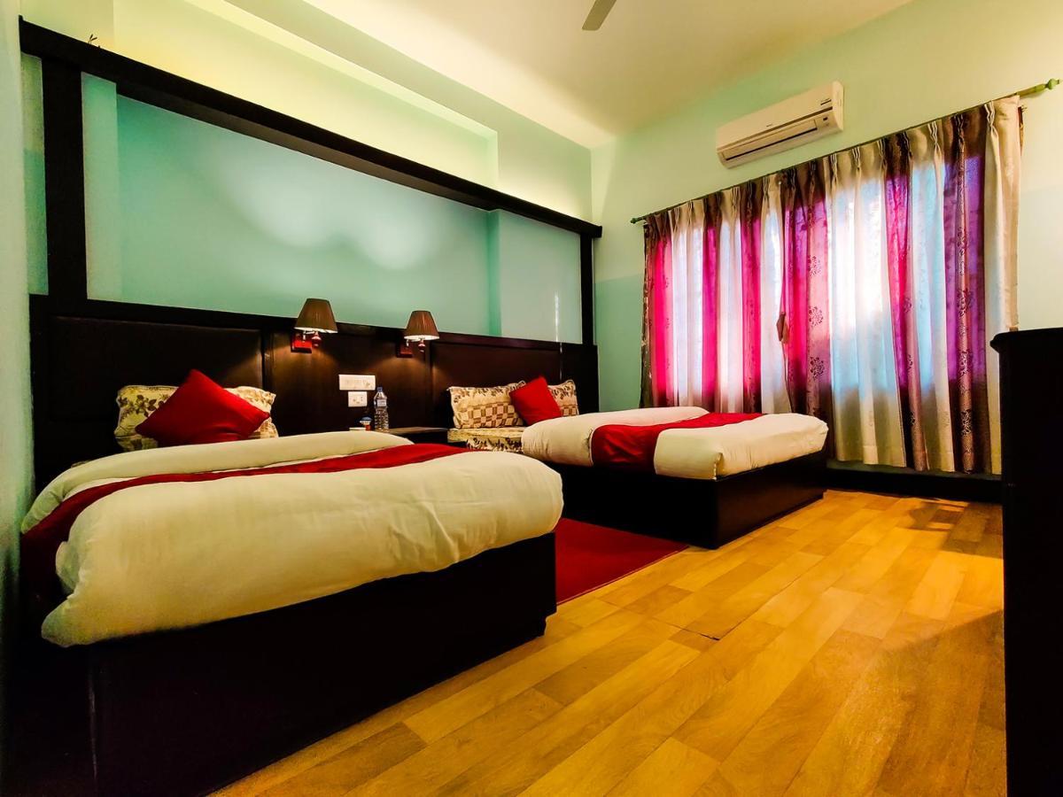 Hotel Ananda Inn Rummindei Eksteriør billede